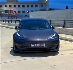 تسلا موديل 3